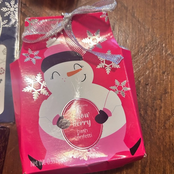 GROOVI BEAUTY Cosmetic Bath Body and Hair 9 Piece Collection Gift Set NEW - Picture 7 of 10